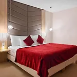 Ozon & Luxury Hotell