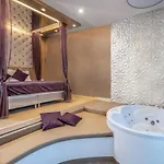 Ozon & Luxury