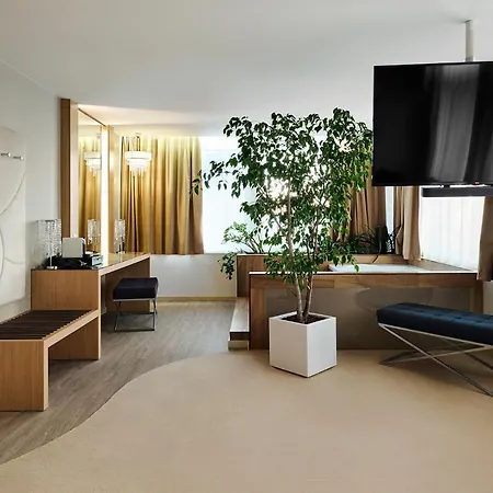 Ozon & Luxury Hotel