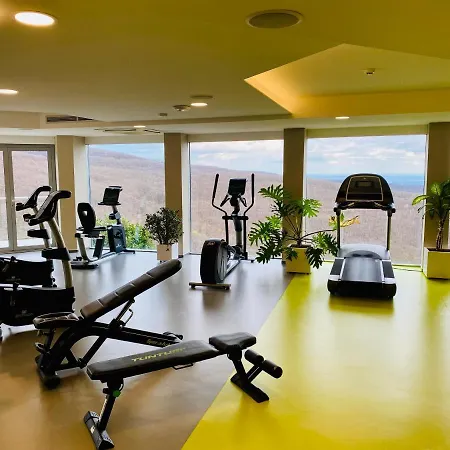 Ozon & Luxury Hotel