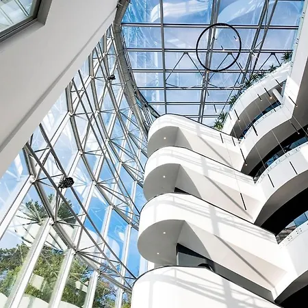 Ozon & Luxury Hotel