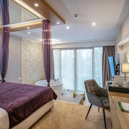 Ozon & Luxury Hotel 4*