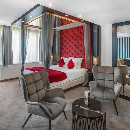 Hotel Ozon & Luxury 4*