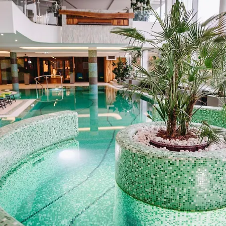 Ozon & Luxury Hotel 4*