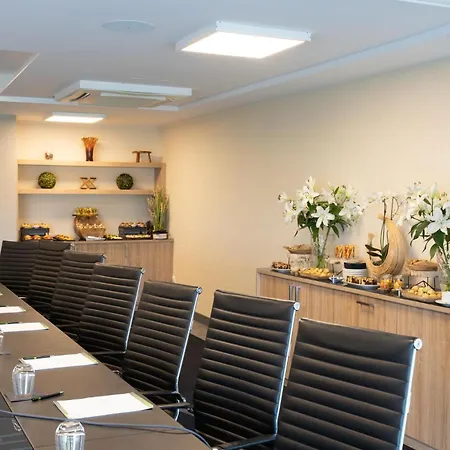 Ozon & Luxury Hotel