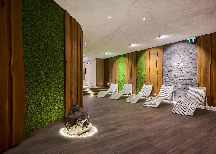 Ozon & Luxury Отель 4*
